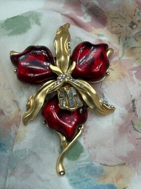 Ruby Red & Gold Floral Brooch with Rhinestones
